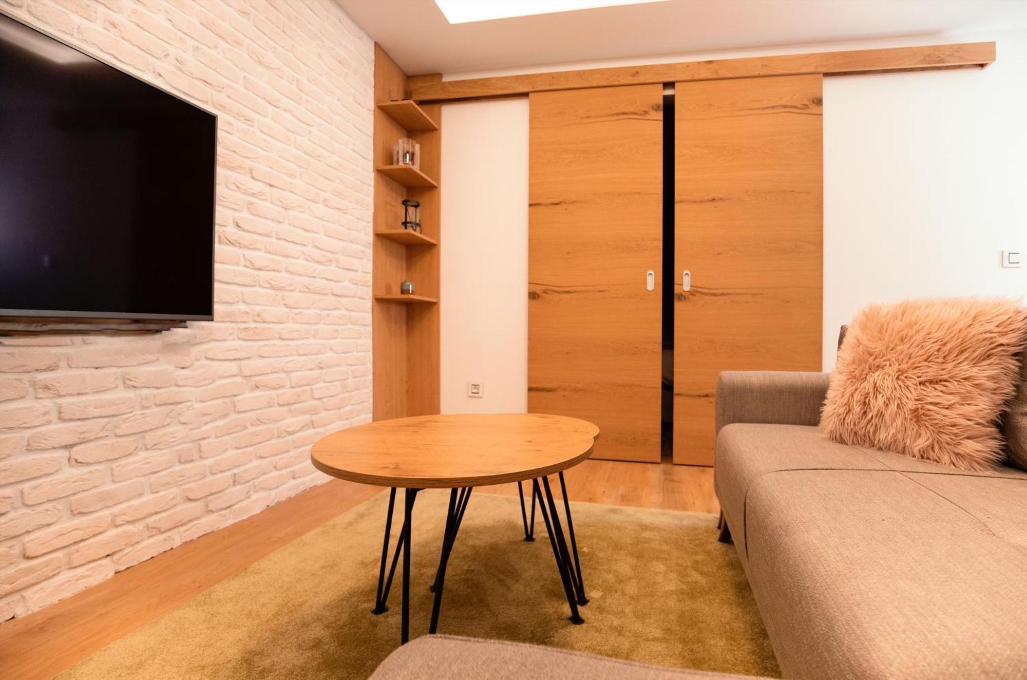 Apartment Attic *